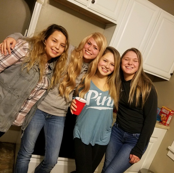 Meet your Posher, Krista - Picture 1 of 1